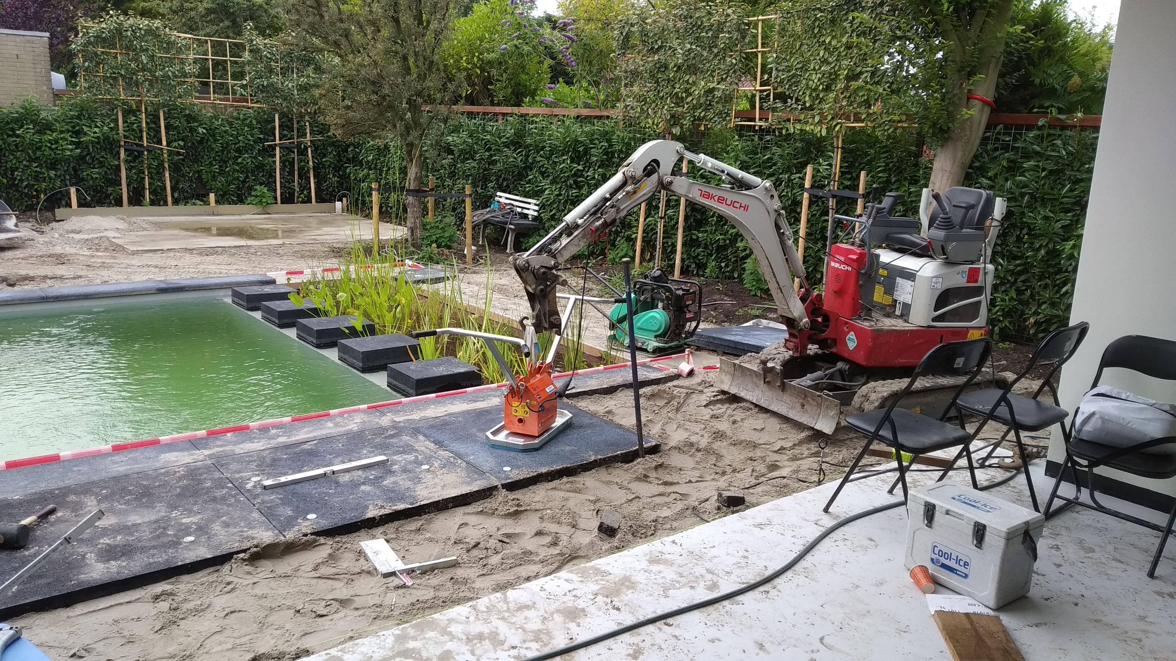 Aanleg tuin met vijver